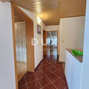 ISTRA, PULA - Kvalitetna obiteljska apartmanska kuća na atraktivnoj lokaciji