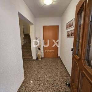 ISTRA, PULA - Kvalitetna obiteljska apartmanska kuća na atraktivnoj lokaciji