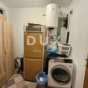 ISTRA, PULA - Kvalitetna obiteljska apartmanska kuća na atraktivnoj lokaciji