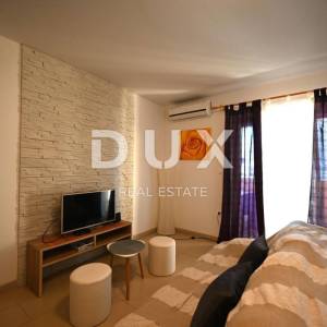  ISTRA, PULA - Lijepi stan s vrtom! 2S+DB!