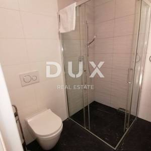 ISTRA, PULA - Luksuzni stan od 200 m2 prvi red do mora!