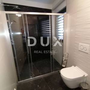 ISTRA, PULA - Luksuzni stan od 200 m2 prvi red do mora!