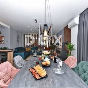 ISTRA, PULA - Luksuzni stan u blizini mora sa okućnicom, dizajnerski namješten, wellness, jacuzzi, parking