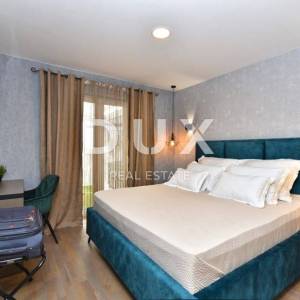 ISTRA, PULA - Luksuzni stan u blizini mora sa okućnicom, dizajnerski namješten, wellness, jacuzzi, parking