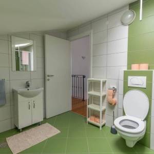 ISTRA, PULA- Moderan dvoetažni stan na zanimljivoj lokaciji!