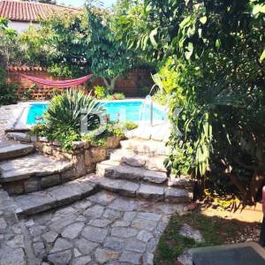 ISTRA, PULA - Moderan stan sa privatnim bazenom 250m od plaže