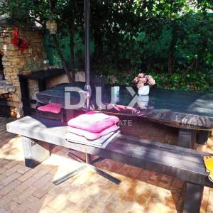 ISTRA, PULA - Moderan stan sa privatnim bazenom 250m od plaže