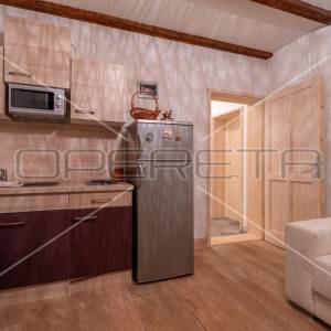 Istra, Pula - Nova Veruda, kuća sa tri apartmana na odličnoj lokaciji blizu mora