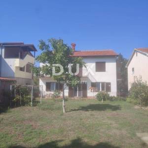 ISTRA, PULA Obiteljska kuća + građevinsko zemljište 434 m2!!!