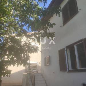 ISTRA, PULA Obiteljska kuća + građevinsko zemljište 434 m2!!!