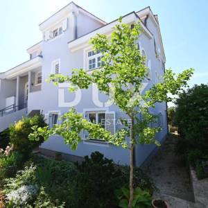 ISTRA, PULA Obiteljska vila s pogledom na more!