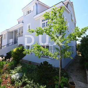 ISTRA, PULA Obiteljska vila s pogledom na more!