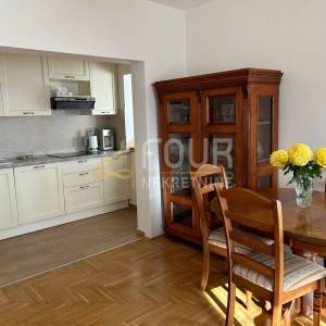 Istra, Pula - okolica, Ližnjan, samostojeća kuća - 3 stana