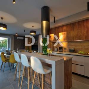 ISTRA, PULA (okolica) - Prekrasna nova uređena vila u neposrednoj blizini grada!