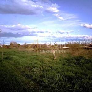 Istra, Pula - okolica, Šikići, poljoprivredno zemljište, 2.298m2