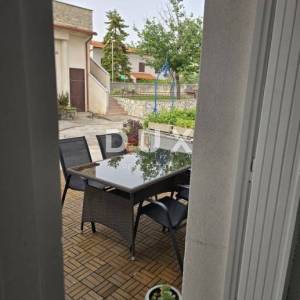 ISTRA, PULA - Poslovni prostor na traženoj lokaciji
