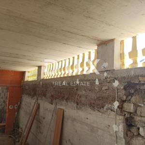 ISTRA, PULA POSLOVNI PROSTOR u starom gradu, ROH-BAU