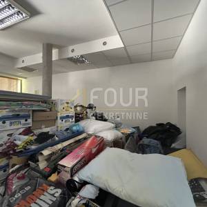 Istra, Pula, poslovni prostor, 56m2