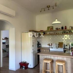 ISTRA ,PULA Prekrasan renovirani austrougarski stan pun svijetlosti! 