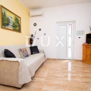 ISTRA, PULA Prekrasna apartmanska kuća! 