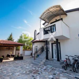 ISTRA, PULA Prekrasna apartmanska kuća! 