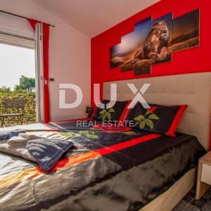 ISTRA, PULA Prekrasna apartmanska kuća! 