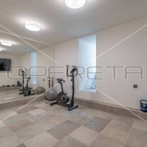 Istra, Pula: prekrasna austrougarska kuća, 350m2, širi centar