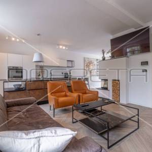 Istra, Pula: prekrasna austrougarska kuća, 350m2, širi centar