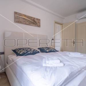 Istra, Pula: prekrasna austrougarska kuća, 350m2, širi centar