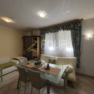 Istra, Pula, Premantura, samostojeća kuća s bazenom, 414m2