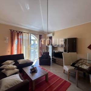 Istra, Pula, Premantura, samostojeća kuća s bazenom, 414m2