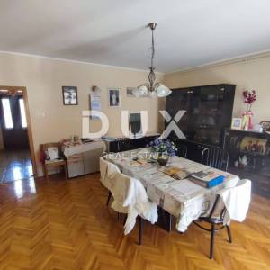 ISTRA, PULA - Prostrana kuća od 673 m2 s pogledom na more