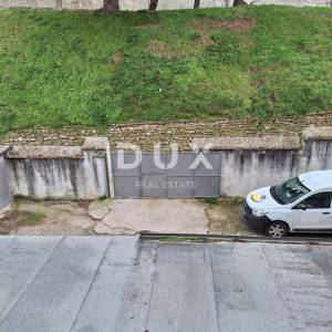 ISTRA, PULA- Prostrani stan u centru grada! 