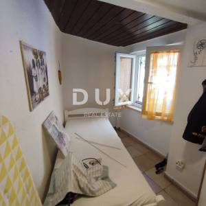 ISTRA, PULA - Renovirana apartmanska kuća na neponovljivoj lokaciji