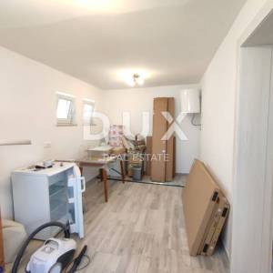 ISTRA, PULA - Renovirana apartmanska kuća na neponovljivoj lokaciji