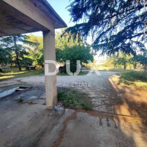 ISTRA, PULA - Samostojeća kuća na Velom Vrhu 400m2