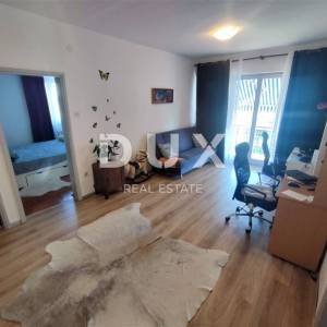 ISTRA, PULA - Samostojeća kuća na Velom Vrhu 400m2