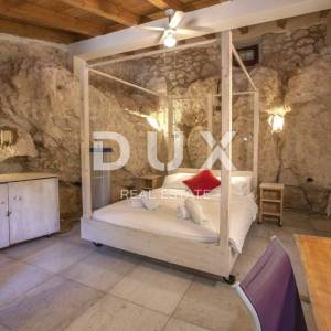 ISTRA, PULA - Skriveni biser okružen prirodom u okolici Pule