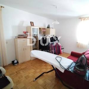 ISTRA, PULA -Stan 102m2 sa velikom garažom na mirnoj lokaciji!