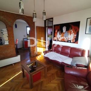 ISTRA, PULA- Stan 79m2 za renovaciju!