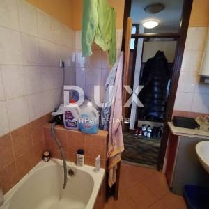 ISTRA, PULA- Stan 79m2 za renovaciju!