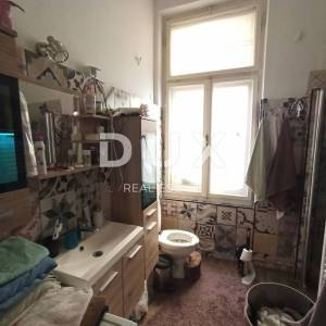 ISTRA, PULA Stan na rivi u austrougarskoj zgradi 99 m2 - VELIKA TERASA!!