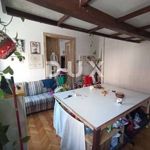 ISTRA, PULA Stan na rivi u austrougarskoj zgradi 99 m2 - VELIKA TERASA!!