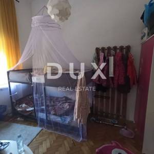 ISTRA, PULA Stan na rivi u austrougarskoj zgradi 99 m2 - VELIKA TERASA!!