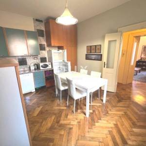 ISTRA, PULA - Stan s garažom u pješačkoj zoni 89 m2