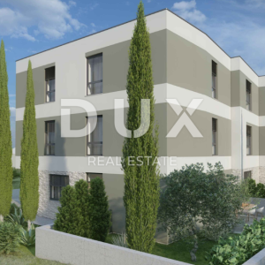 ISTRA, PULA - Stan s vrtom! Blizina grada! 