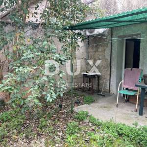 ISTRA, PULA - Stan s vrtom u neposrednoj blizini centra!