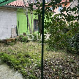 ISTRA, PULA - Stan s vrtom u neposrednoj blizini centra!