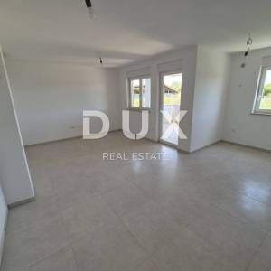 ISTRA, PULA- Stan u prizemlju + vrt od 205 m2!