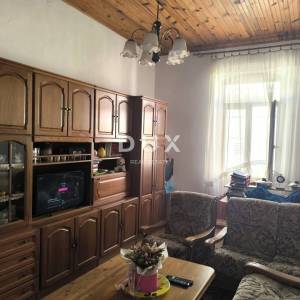 ISTRA, PULA - Stan u samom centru grada 70 m2 - PJEŠAČKA ZONA!! 